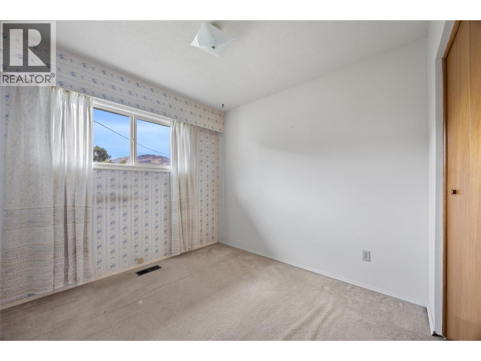 1281 Kimberley Crescent, Kamloops, British Columbia  V2B 3B8 - Photo 13 - 10397978