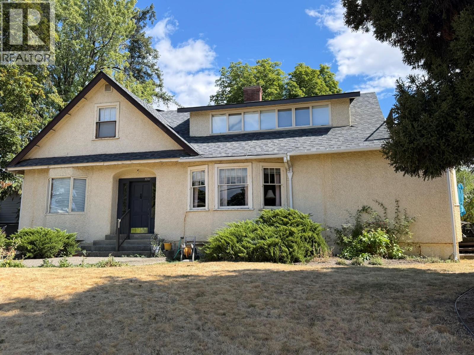 3201 19 Street, Vernon, British Columbia  V1T 4B6 - Photo 1 - 10399343
