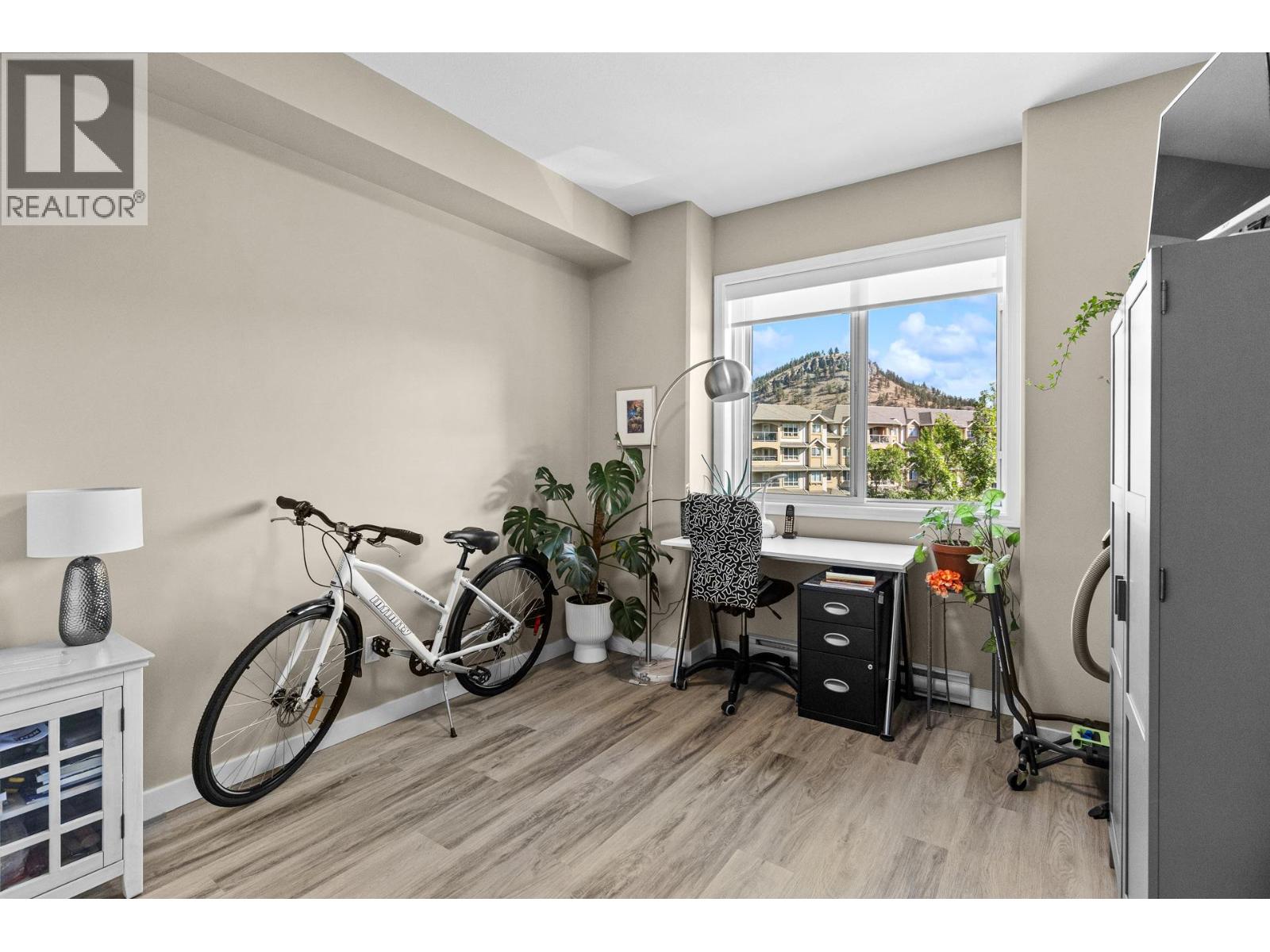 1960 Enterprise Way Unit# 305, Kelowna, British Columbia  V1Y 9S5 - Photo 18 - 10399314