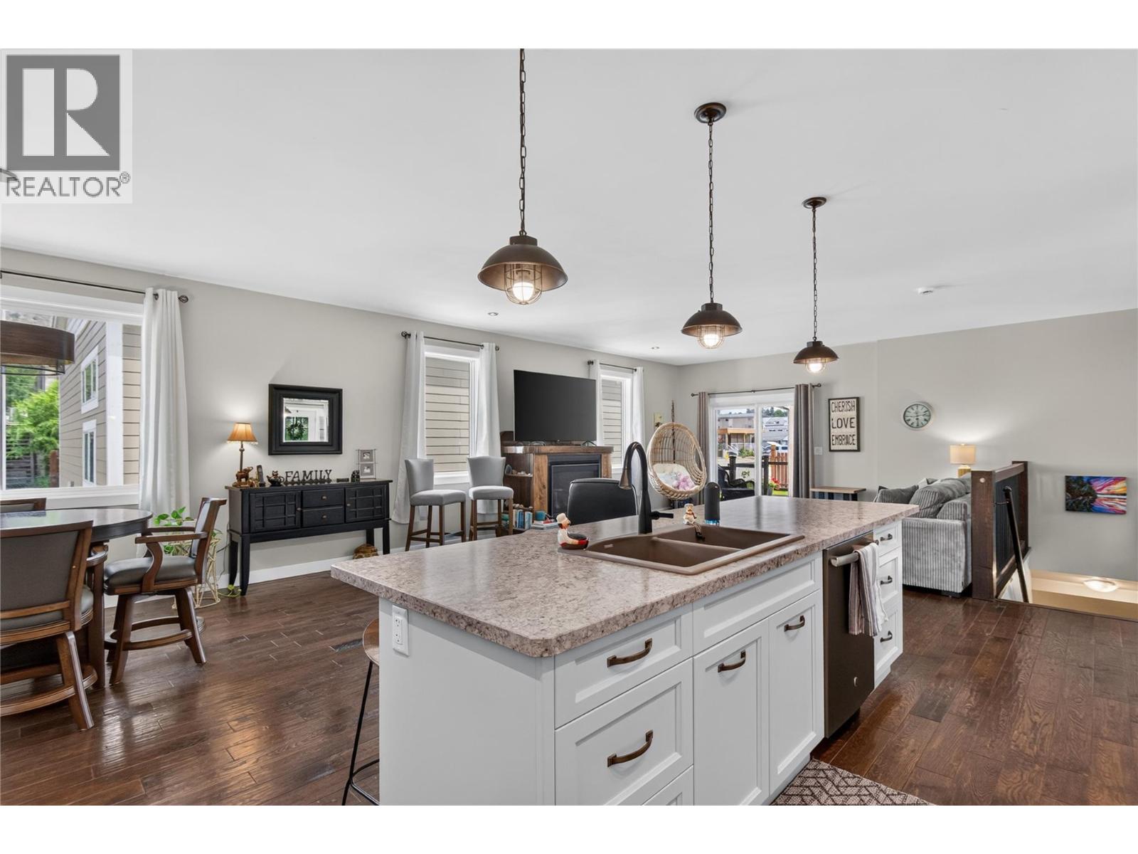 941 Willow Street, Okanagan Falls, British Columbia  V0H 1R0 - Photo 6 - 10399112