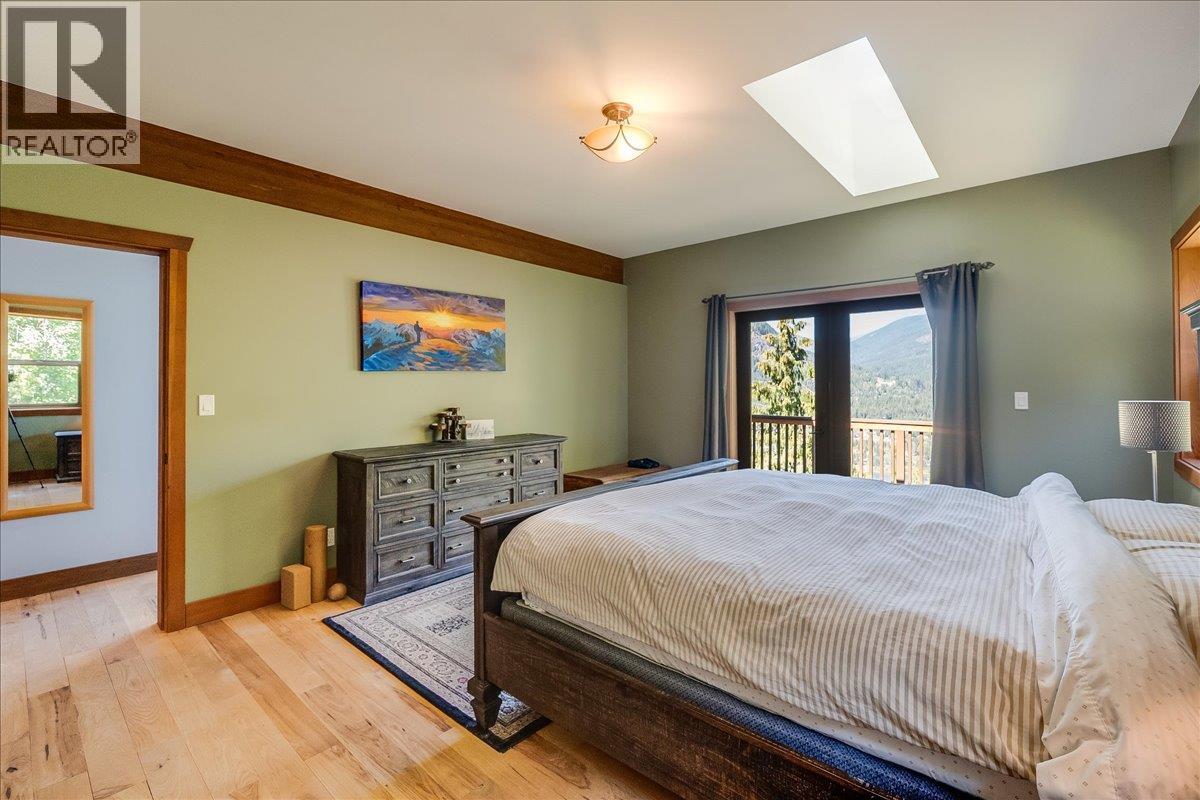 3213 Vindusky Road, Nelson, British Columbia  V1L 6X7 - Photo 21 - 10399320