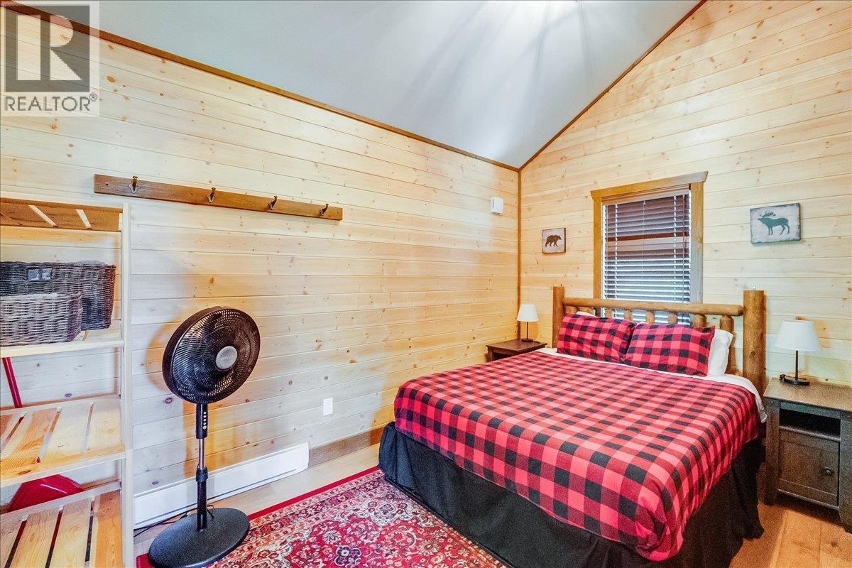 3213 Vindusky Road, Nelson, British Columbia  V1L 6X7 - Photo 50 - 10399320