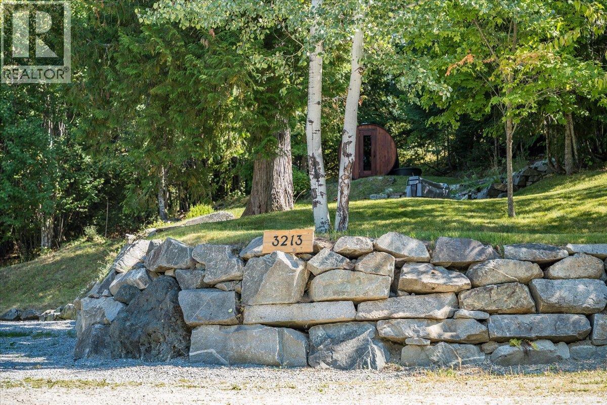 3213 Vindusky Road, Nelson, British Columbia  V1L 6X7 - Photo 56 - 10399320
