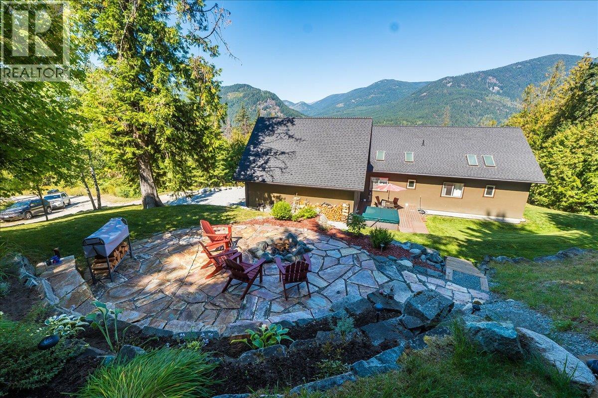 3213 Vindusky Road, Nelson, British Columbia  V1L 6X7 - Photo 75 - 10399320