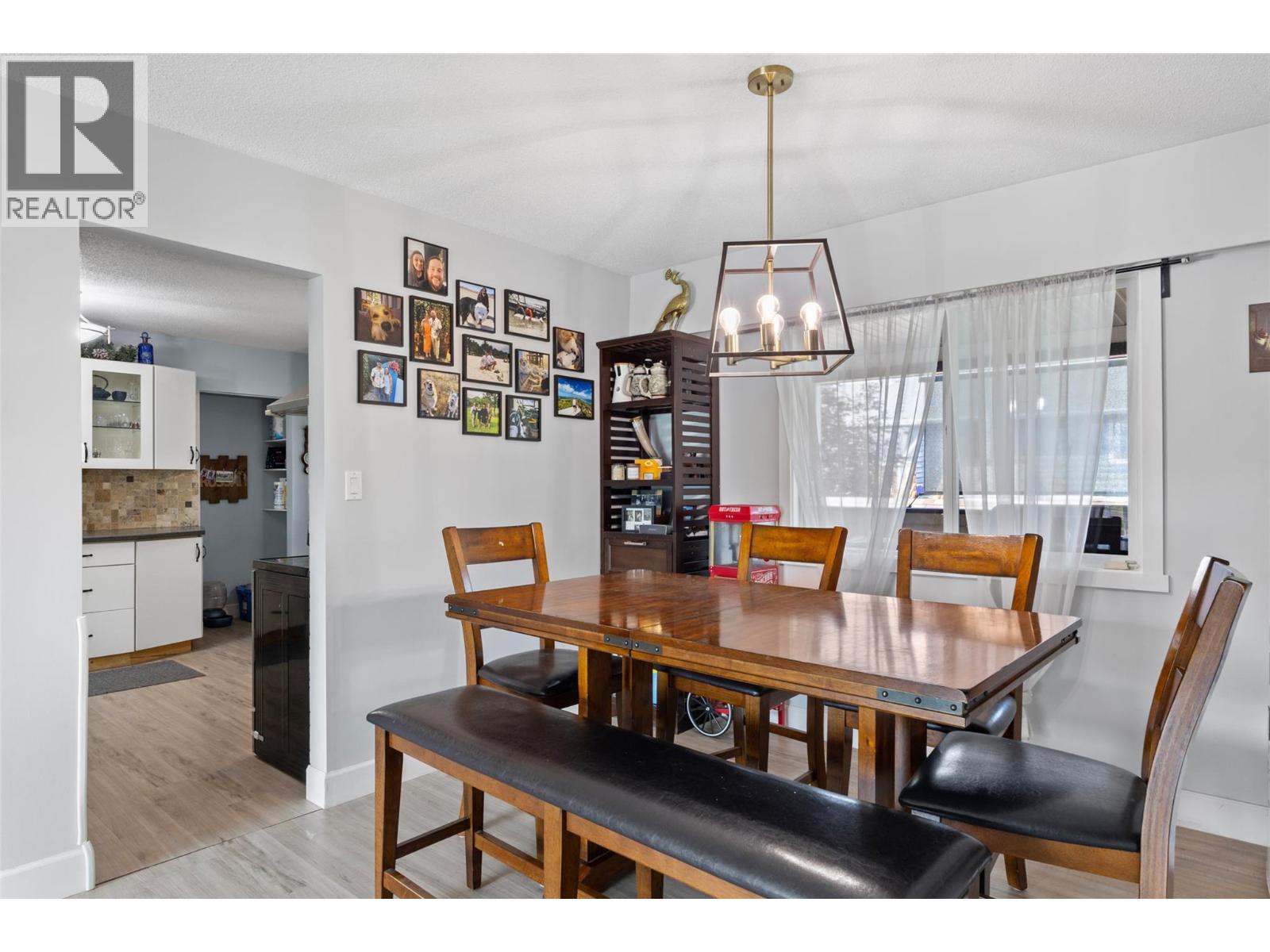 1570 Happyvale Place, Kamloops, British Columbia  V2B 7T9 - Photo 14 - 10399317
