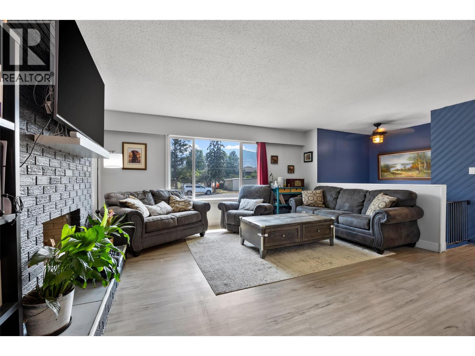 1570 Happyvale Place, Kamloops, British Columbia  V2B 7T9 - Photo 3 - 10399317