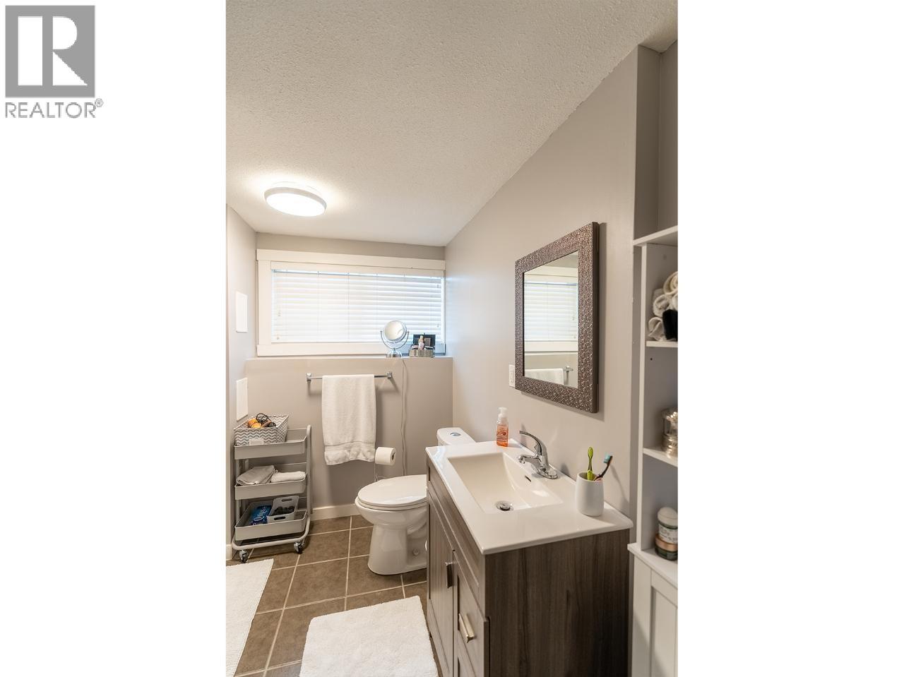 1570 Happyvale Place, Kamloops, British Columbia  V2B 7T9 - Photo 31 - 10399317