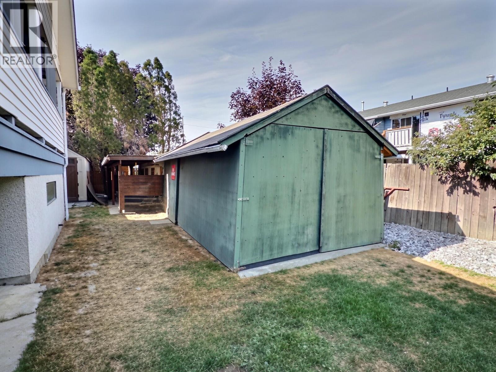 1570 Happyvale Place, Kamloops, British Columbia  V2B 7T9 - Photo 38 - 10399317