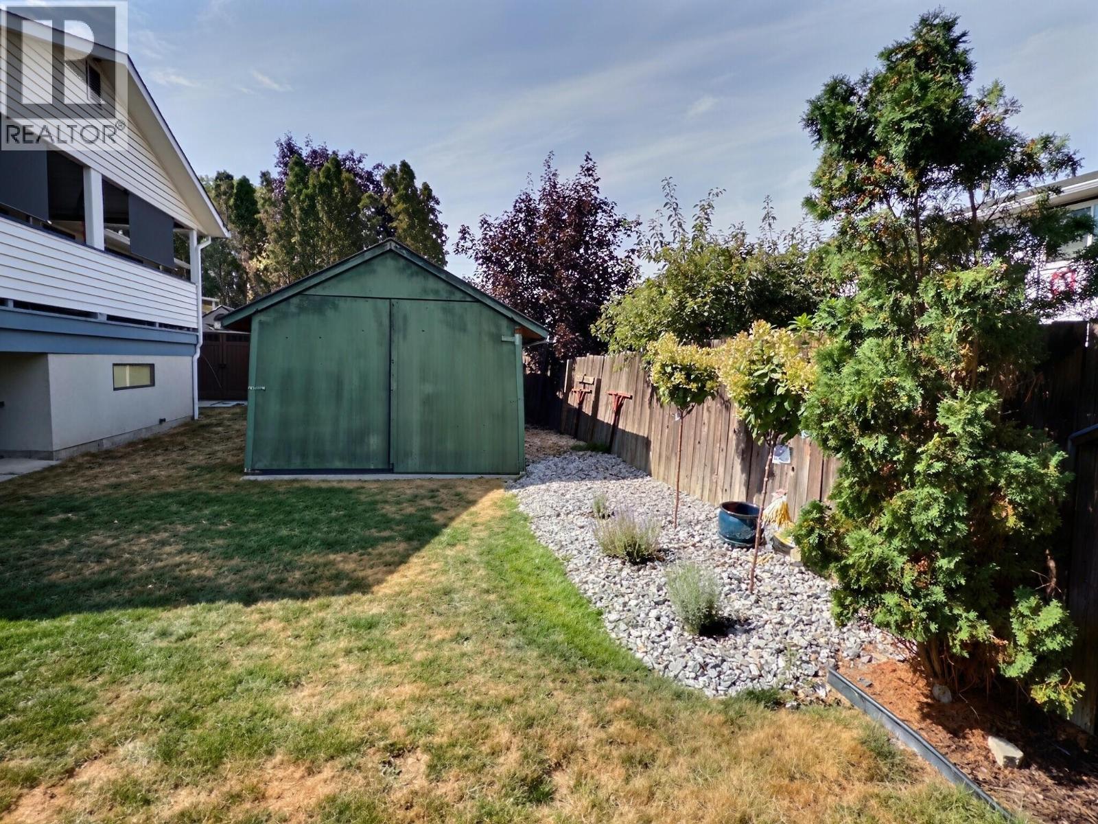 1570 Happyvale Place, Kamloops, British Columbia  V2B 7T9 - Photo 39 - 10399317