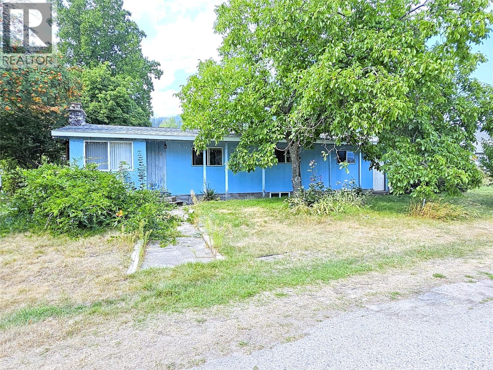 2716 4th Ave Avenue, Castlegar, British Columbia  V1N 2S2 - Photo 35 - 10399236