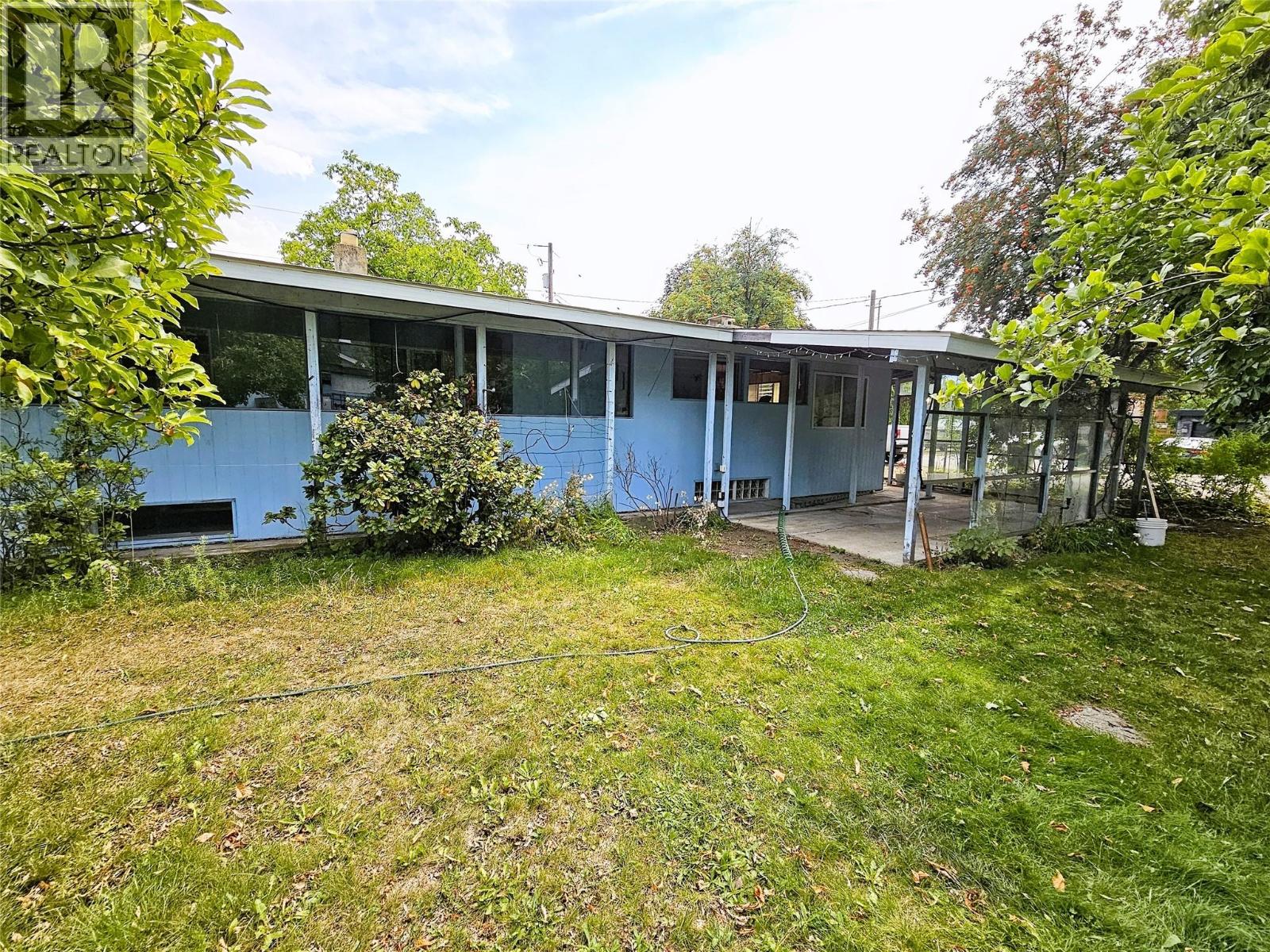 2716 4th Ave Avenue, Castlegar, British Columbia  V1N 2S2 - Photo 5 - 10399236