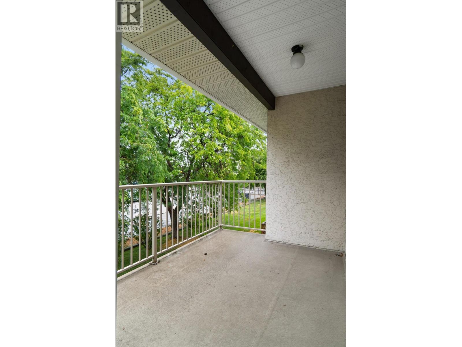200 Gerstmar Road Unit# 11, Kelowna, British Columbia  V1X 4A7 - Photo 14 - 10399277
