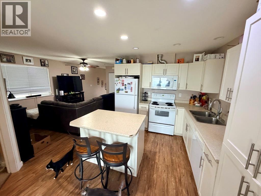 8201 18 Street, Dawson Creek, British Columbia  V1G 0G4 - Photo 10 - 10399395