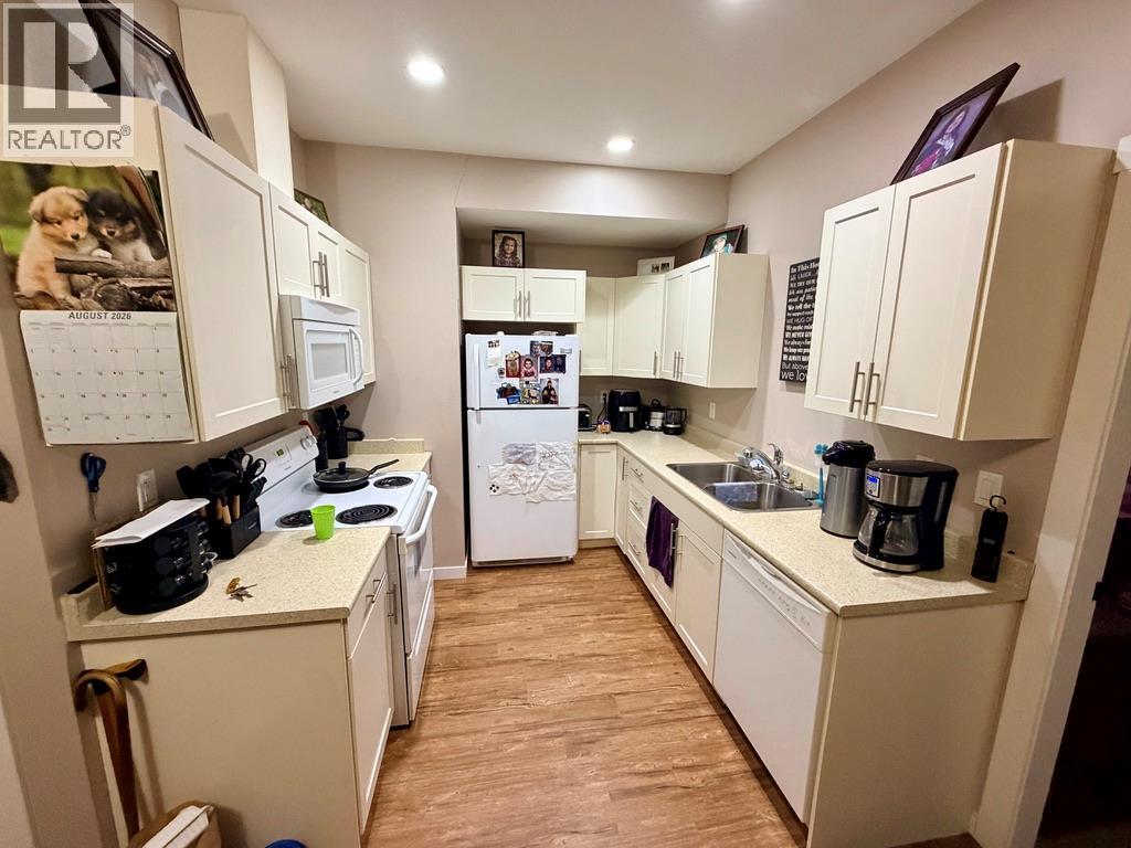 8201 18 Street, Dawson Creek, British Columbia  V1G 0G4 - Photo 11 - 10399395