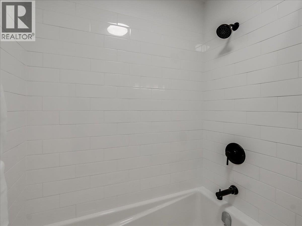 324 Richards Street W, Nelson, British Columbia  V1L 6E8 - Photo 27 - 10399273