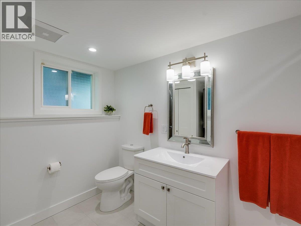 324 Richards Street W, Nelson, British Columbia  V1L 6E8 - Photo 54 - 10399273