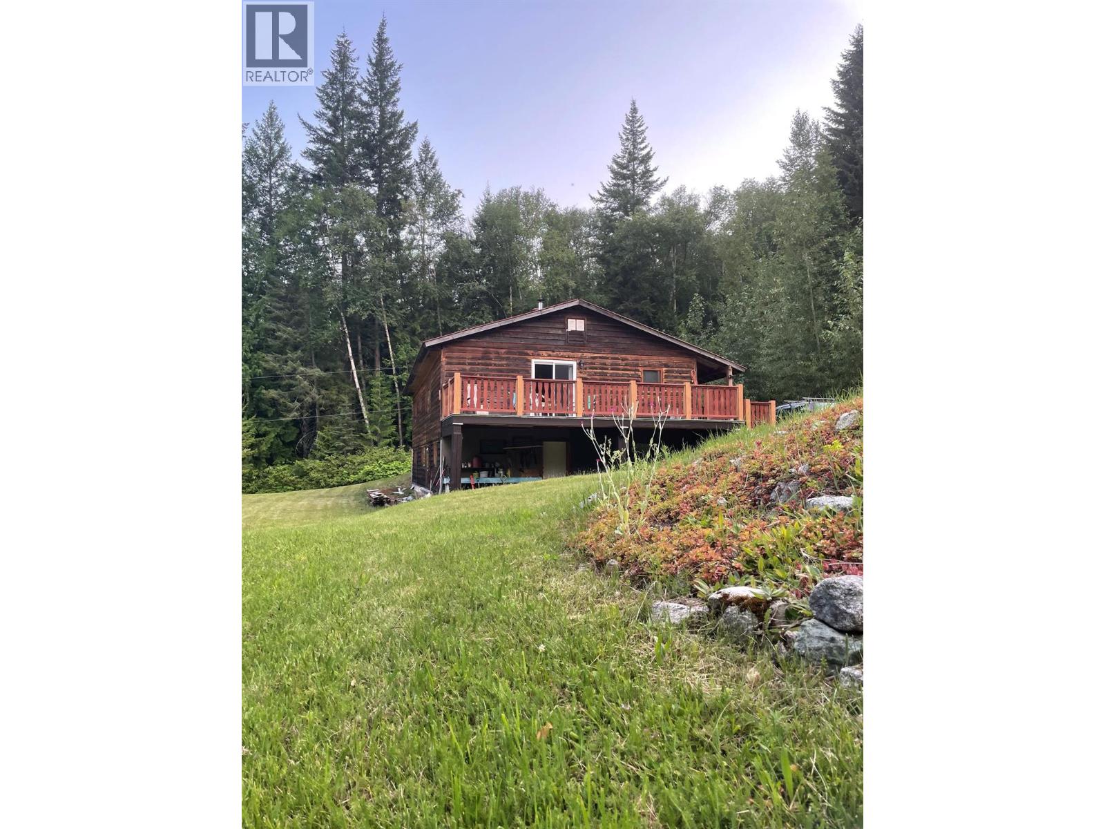 3360 Yellowhead Highway, Clearwater, British Columbia  V0E 3A0 - Photo 16 - 10399339