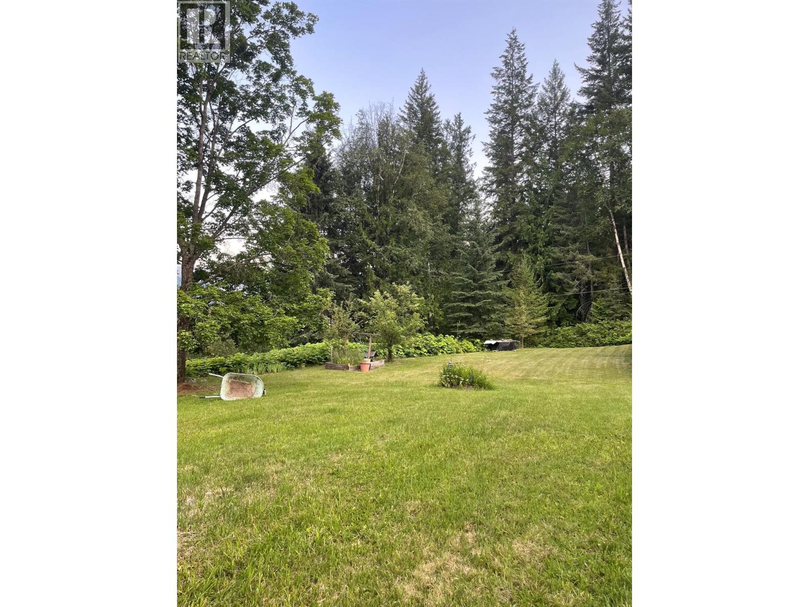 3360 Yellowhead Highway, Clearwater, British Columbia  V0E 3A0 - Photo 28 - 10399339