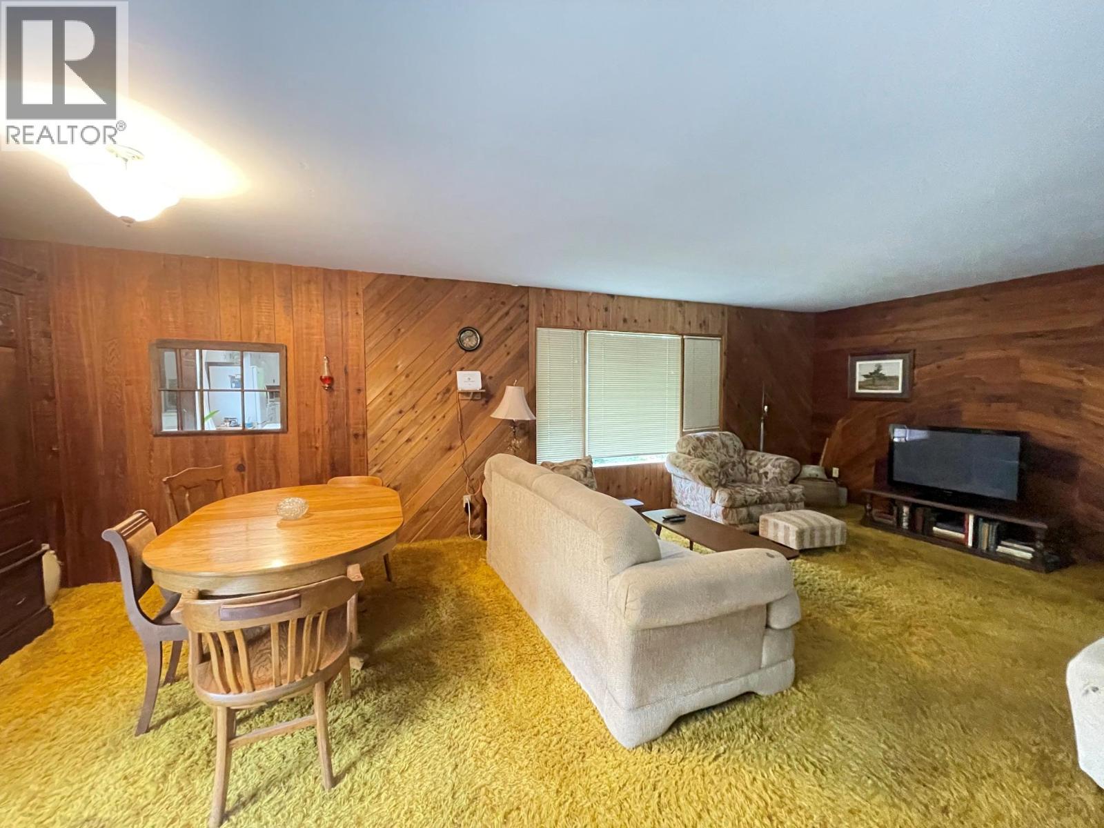3360 Yellowhead Highway, Clearwater, British Columbia  V0E 3A0 - Photo 7 - 10399339