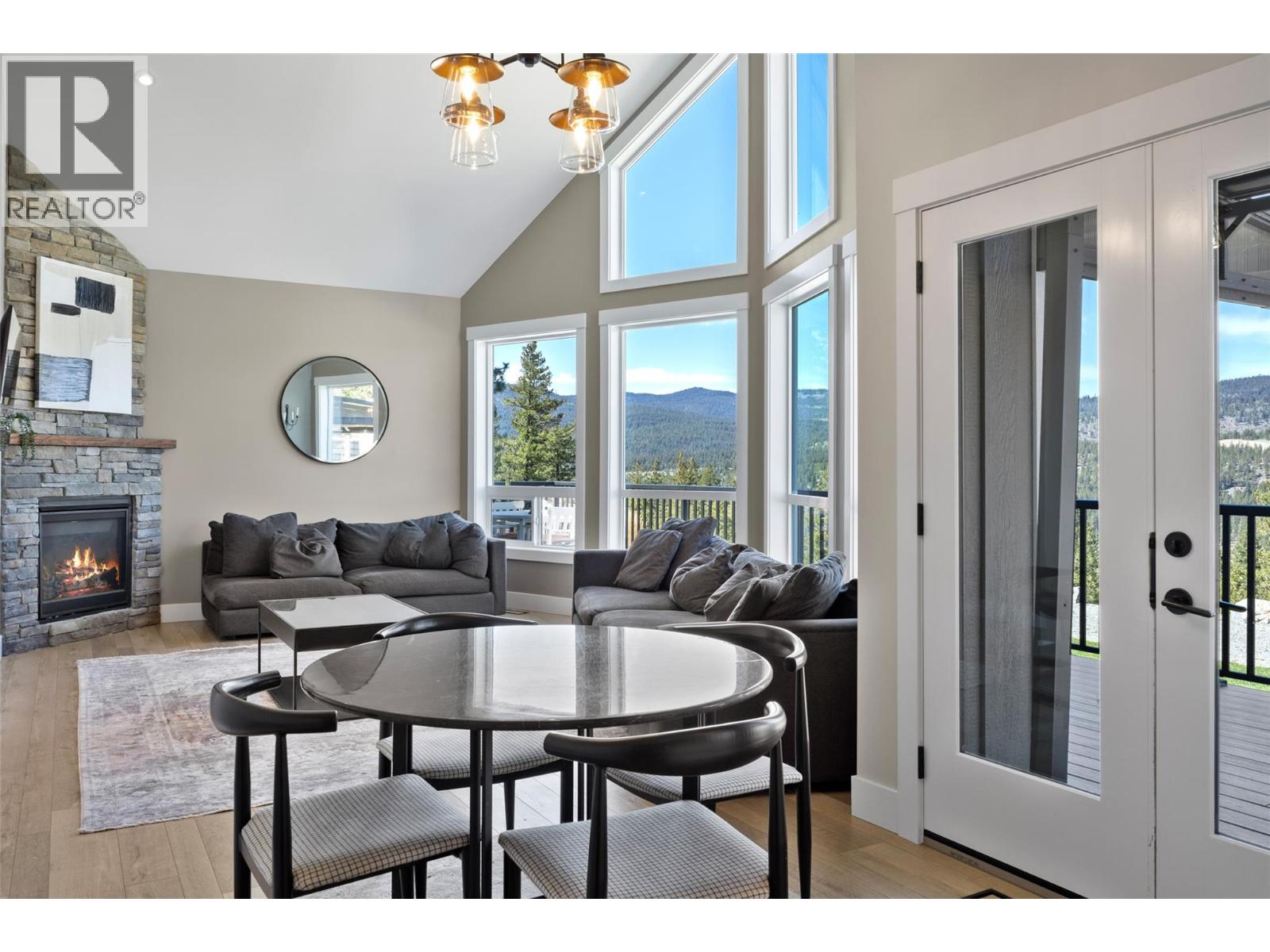111 Veale Road, Merritt, British Columbia  V1K 1B8 - Photo 7 - 10399375