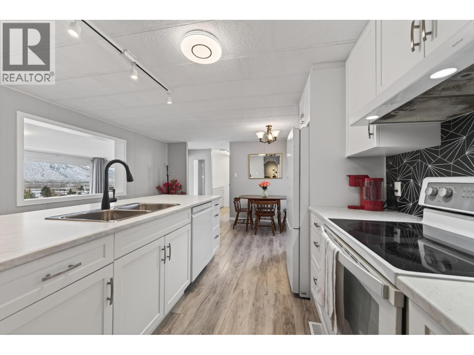 1680 Westsyde Road Unit# #35, Kamloops, British Columbia  V2B 7B6 - Photo 10 - 10399347