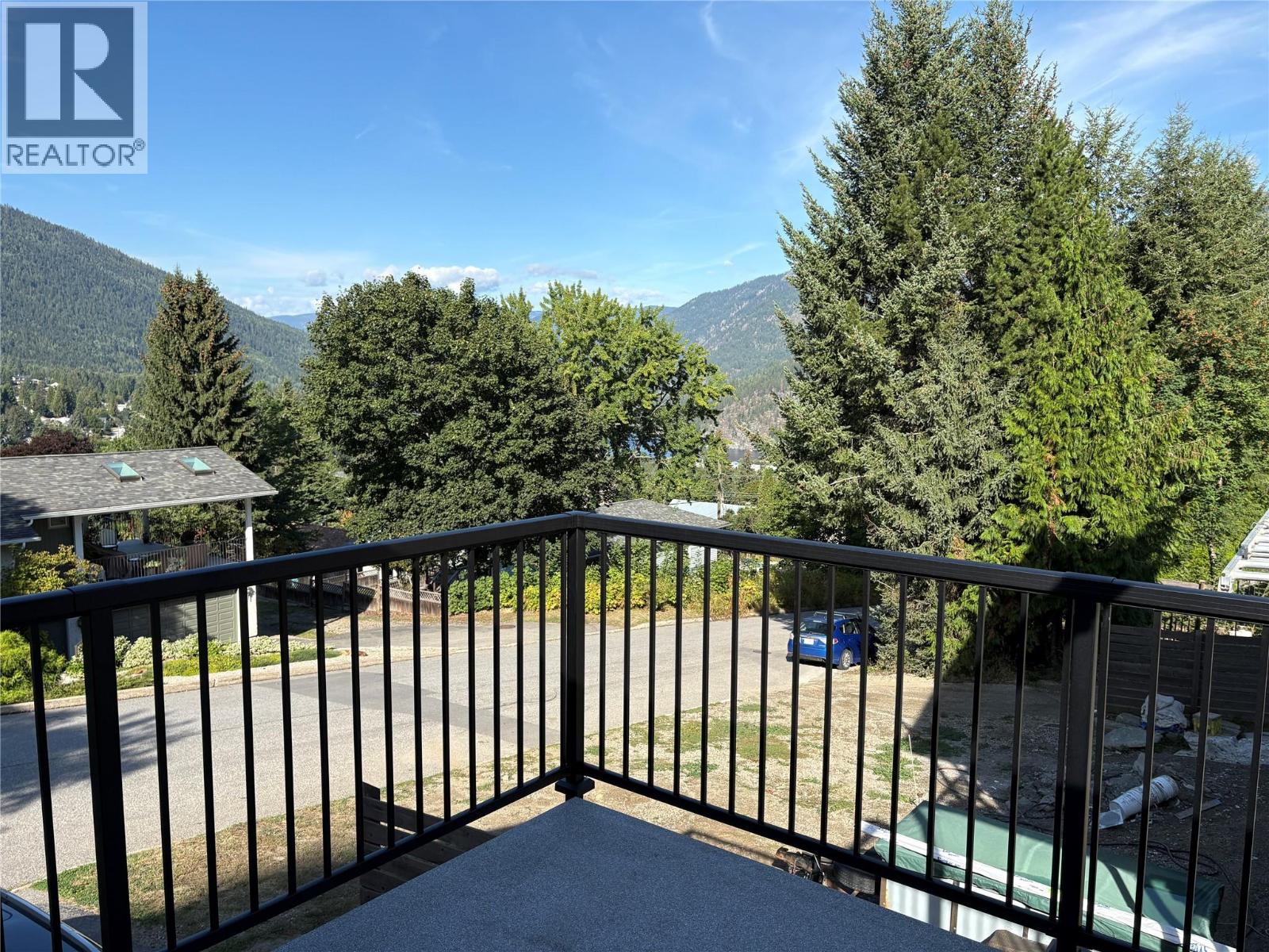 603 Delbruck Street, Nelson, British Columbia  V1L 5L8 - Photo 12 - 10399033