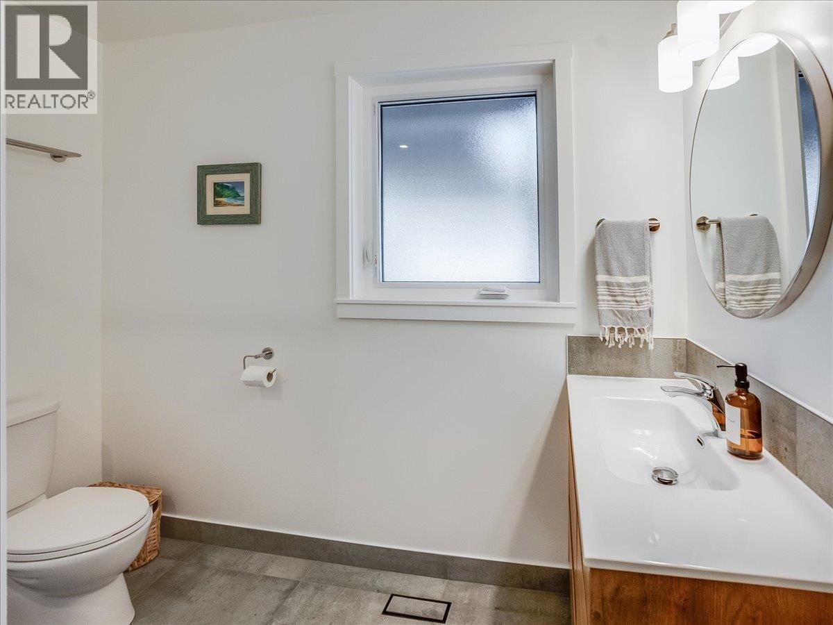 603 Delbruck Street, Nelson, British Columbia  V1L 5L8 - Photo 16 - 10399033