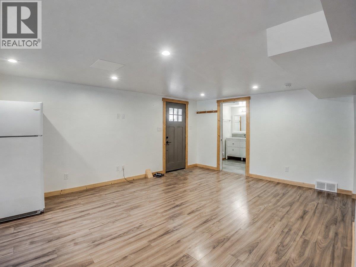 603 Delbruck Street, Nelson, British Columbia  V1L 5L8 - Photo 33 - 10399033