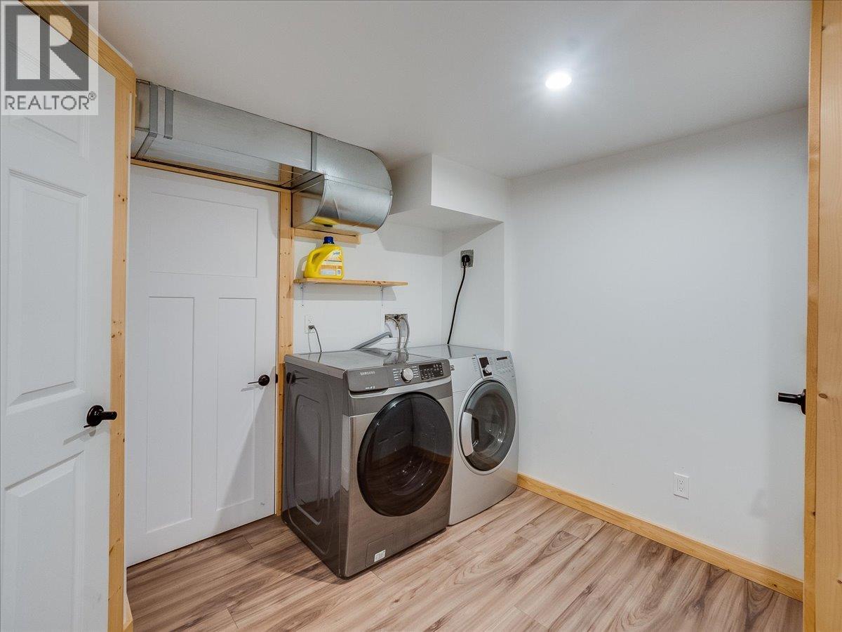 603 Delbruck Street, Nelson, British Columbia  V1L 5L8 - Photo 37 - 10399033