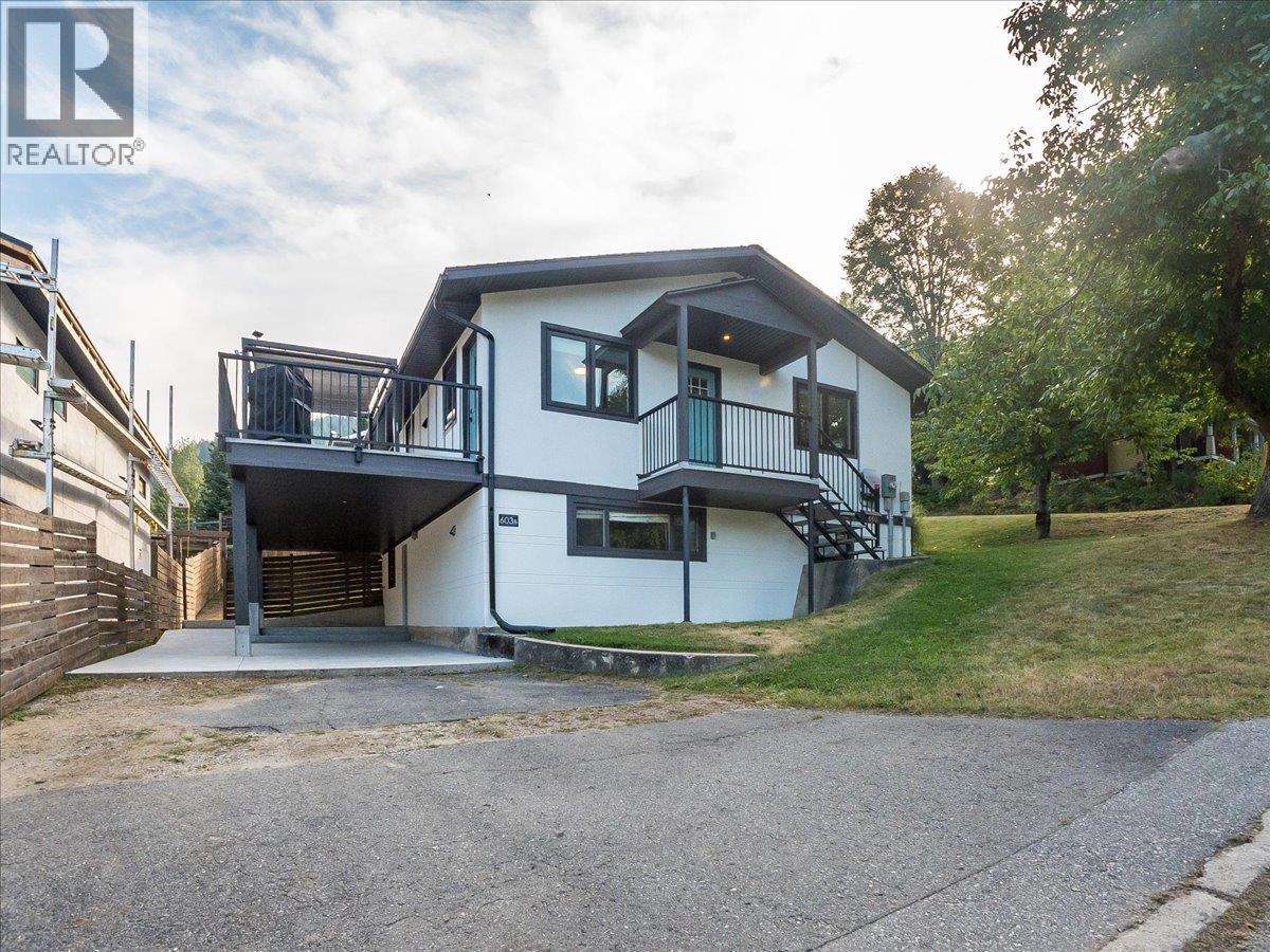 603 Delbruck Street, Nelson, British Columbia  V1L 5L8 - Photo 4 - 10399033