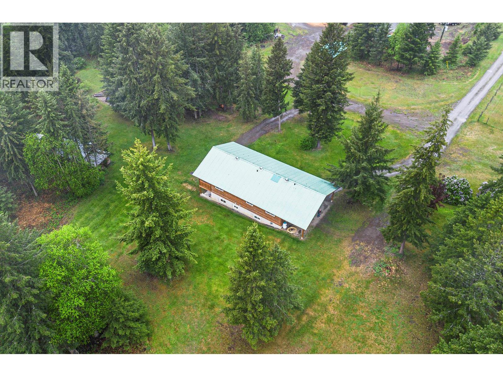 2496 Pye Road, Clearwater, British Columbia  V0E 3A0 - Photo 65 - 10399136