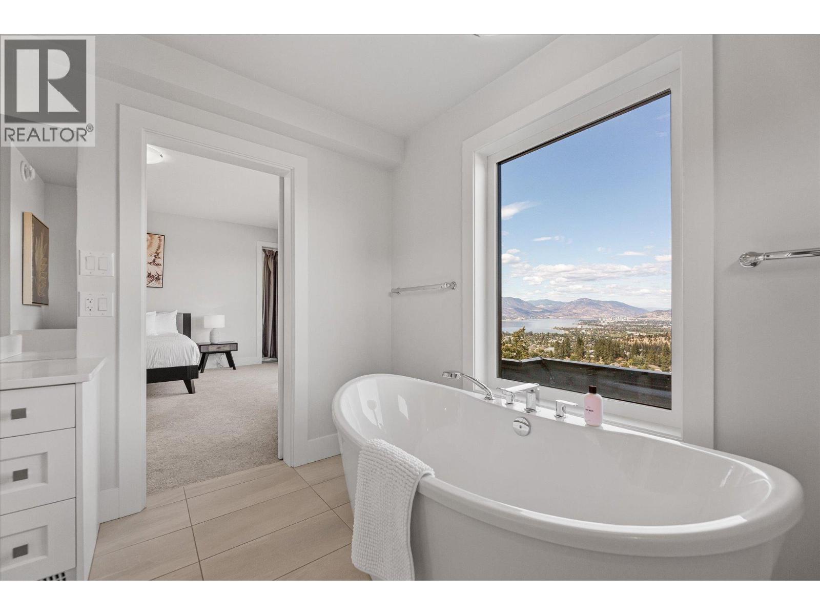 980 Ledgeview Court, Kelowna, British Columbia  V1W 5M6 - Photo 28 - 10399421
