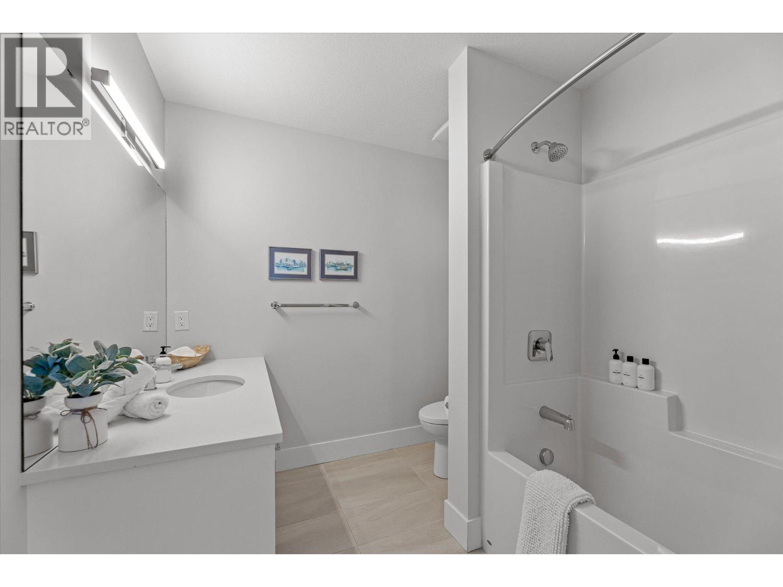 980 Ledgeview Court, Kelowna, British Columbia  V1W 5M6 - Photo 39 - 10399421