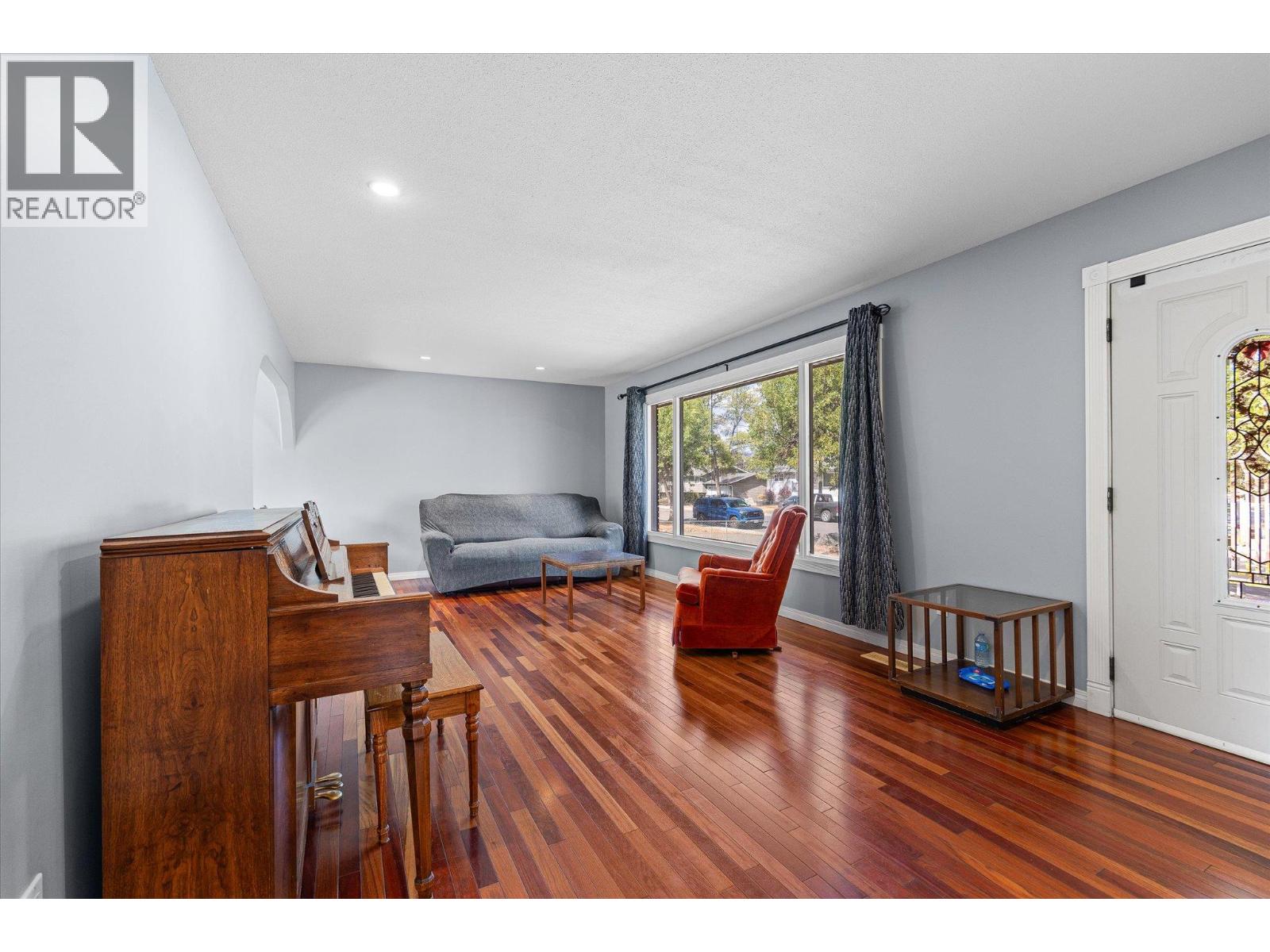 245 Holbrook Road W, Kelowna, British Columbia  V1X 1S1 - Photo 5 - 10398787