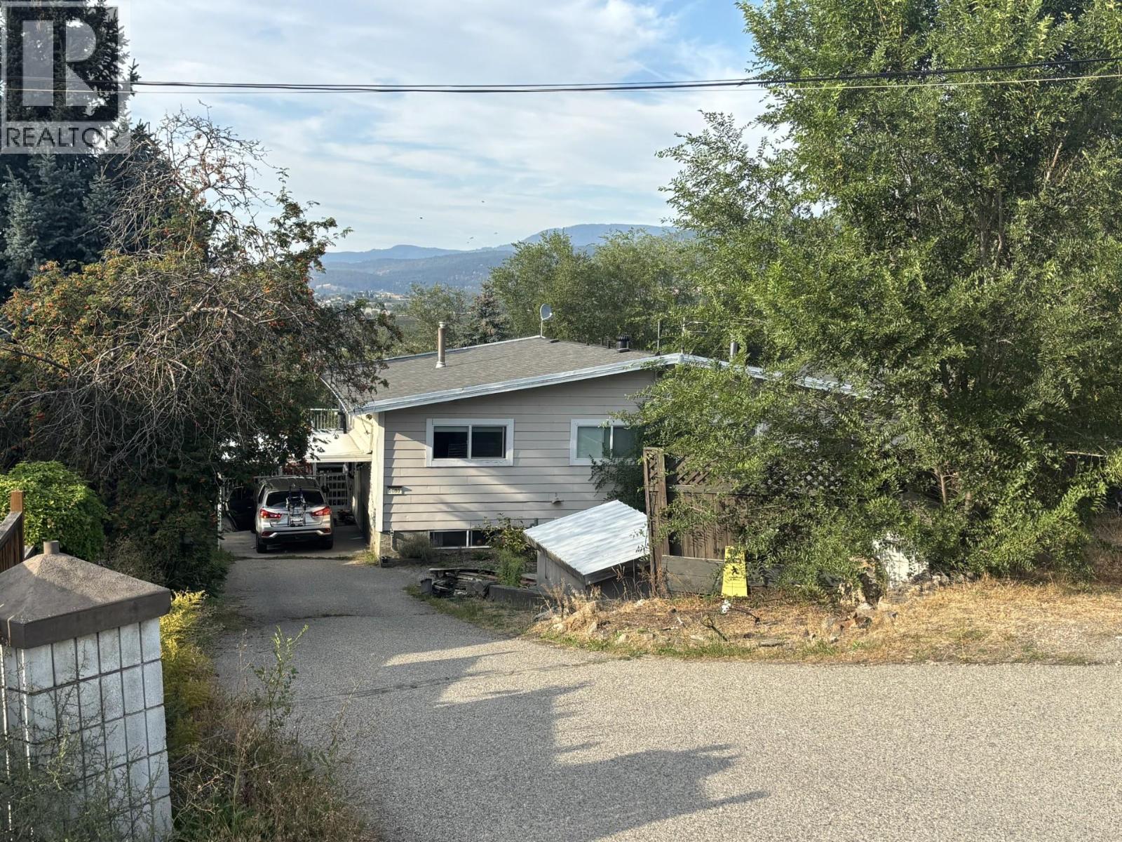 2080 Mckenzie Road, Kelowna, British Columbia  V1P 1A6 - Photo 1 - 10399416
