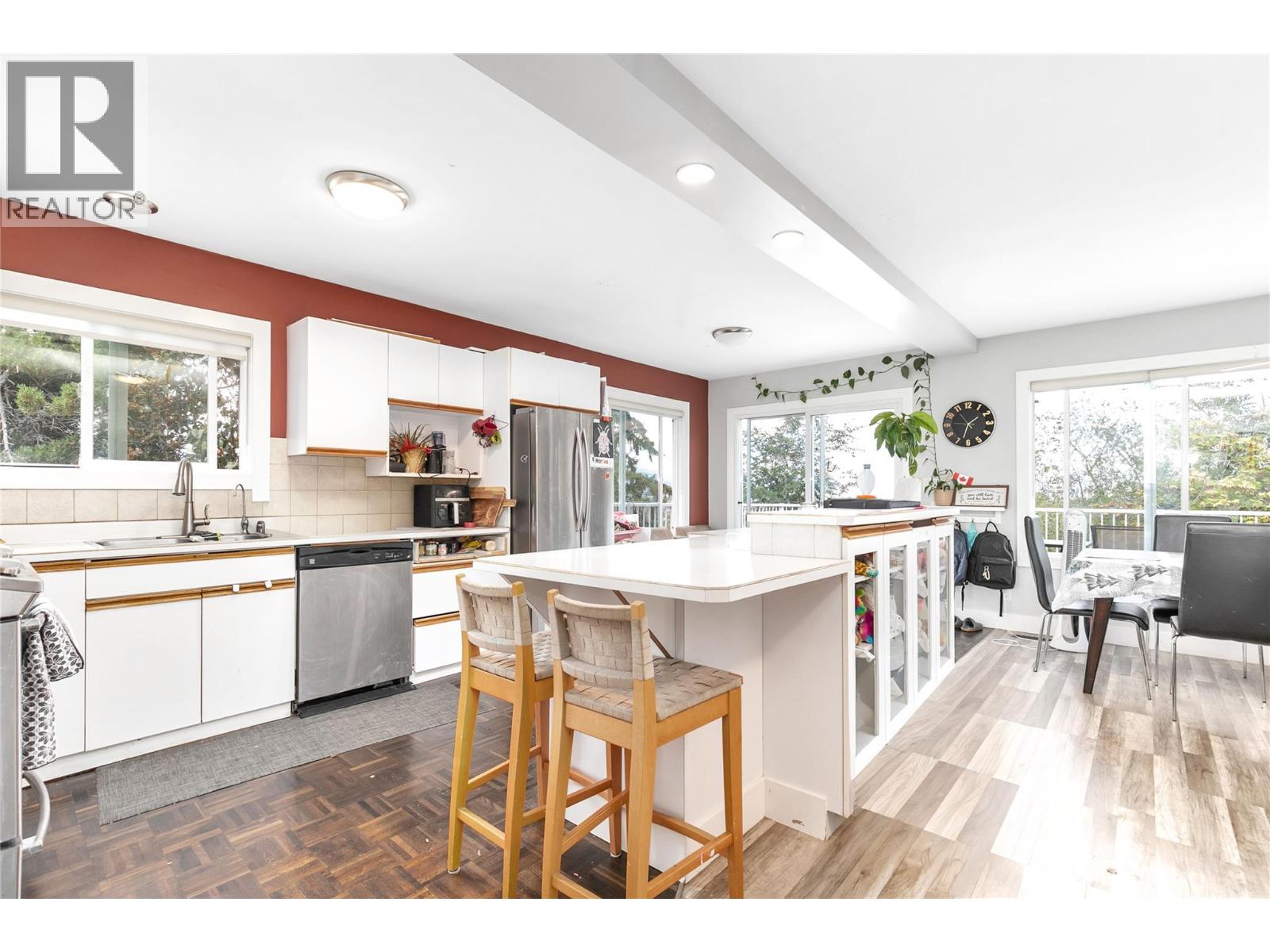 2080 Mckenzie Road, Kelowna, British Columbia  V1P 1A6 - Photo 4 - 10399416