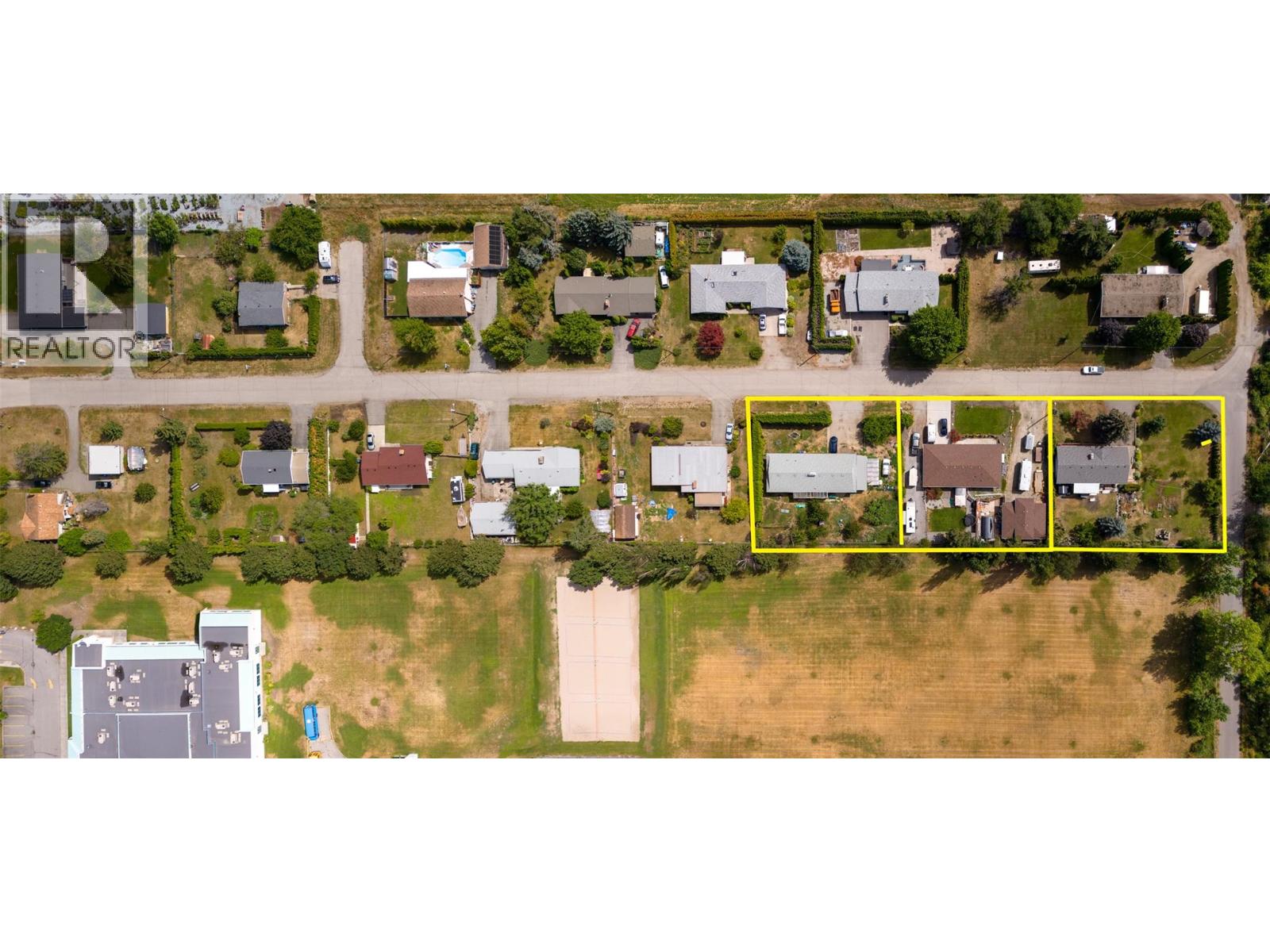 3240 St. Amand Road, Kelowna, British Columbia  V1W 3P1 - Photo 3 - 10396963