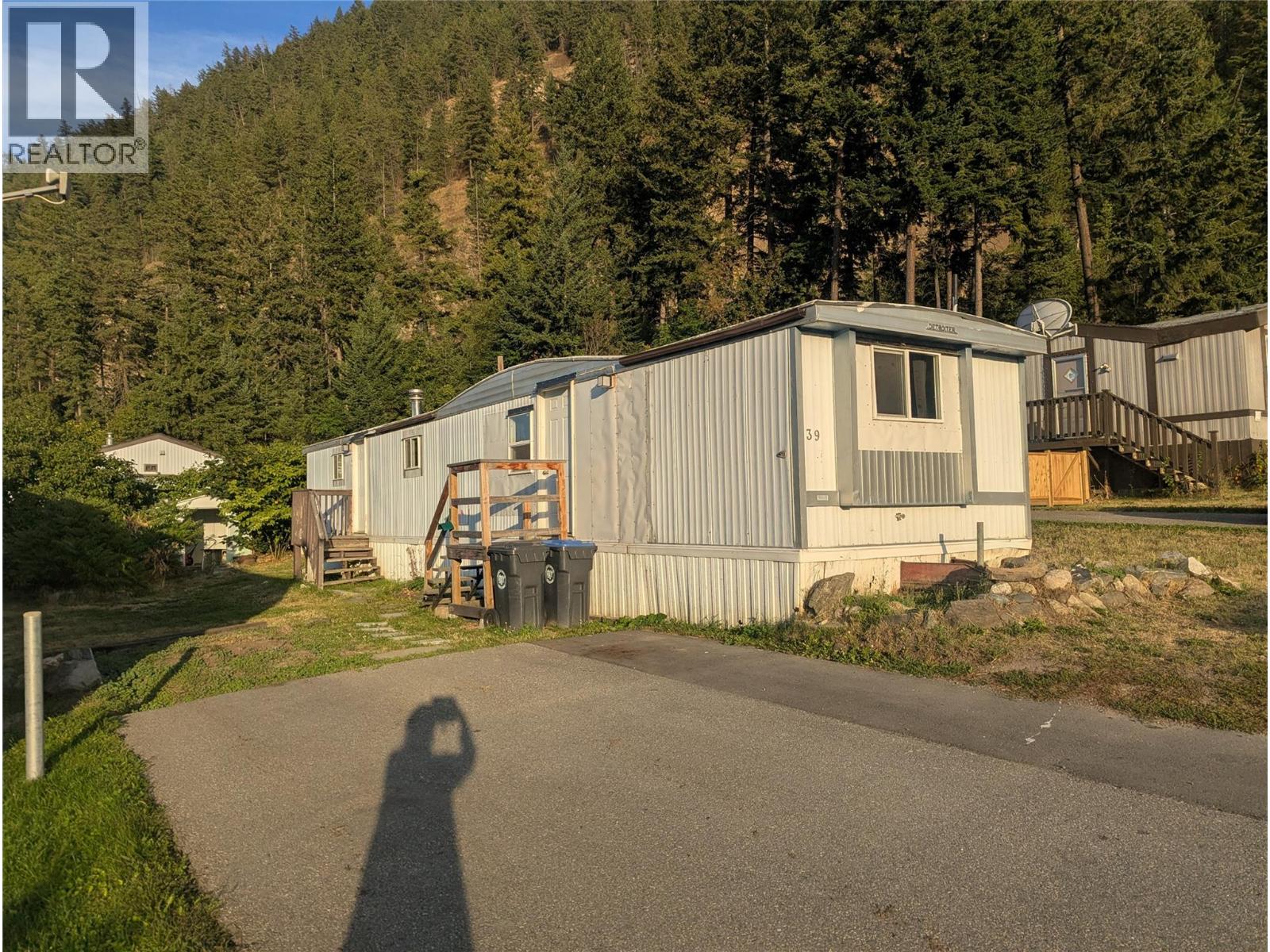 1214 Okanagan Avenue Unit# 39, Chase, British Columbia  V0E 1M0 - Photo 3 - 10399440