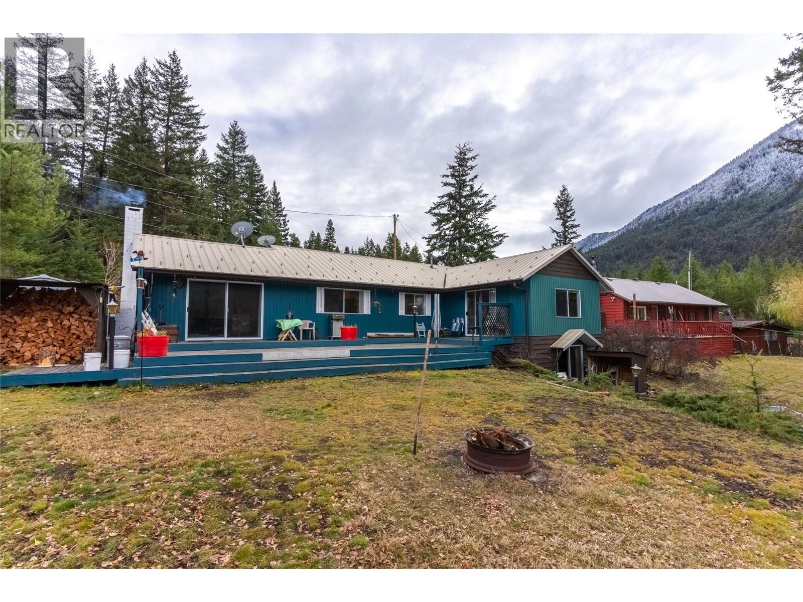 11805 Fountain Valley Road, Lillooet, British Columbia  V0K 1V0 - Photo 2 - 10399240
