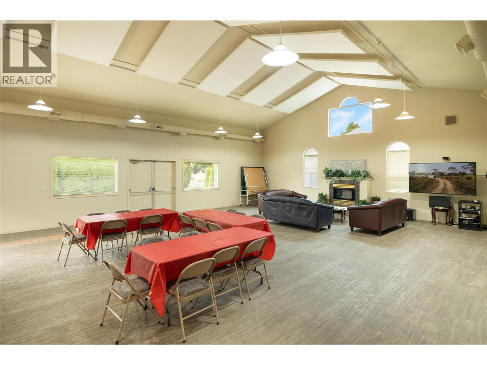 650 Lexington Drive Unit# 305, Kelowna, British Columbia  V1W 3B6 - Photo 57 - 10399034