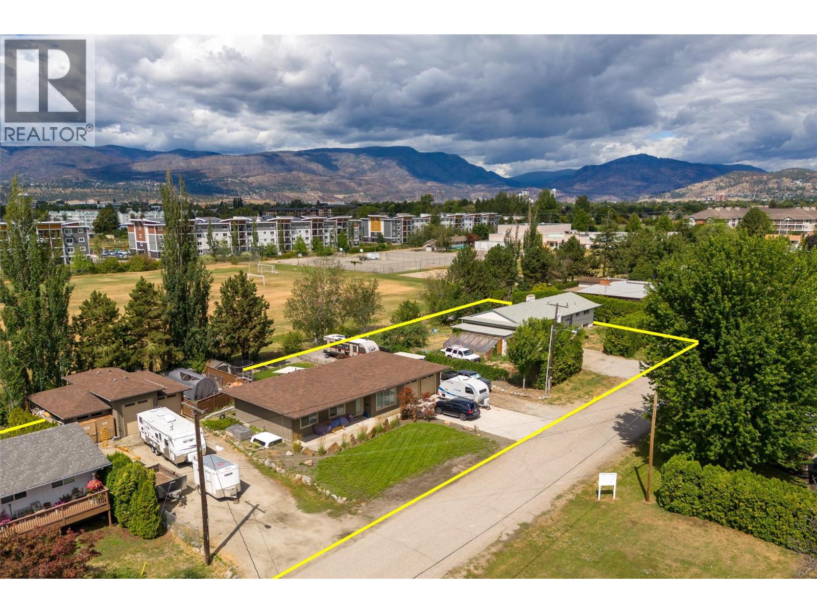 3260 St. Amand Road, Kelowna, British Columbia  V1W 3P1 - Photo 4 - 10396966