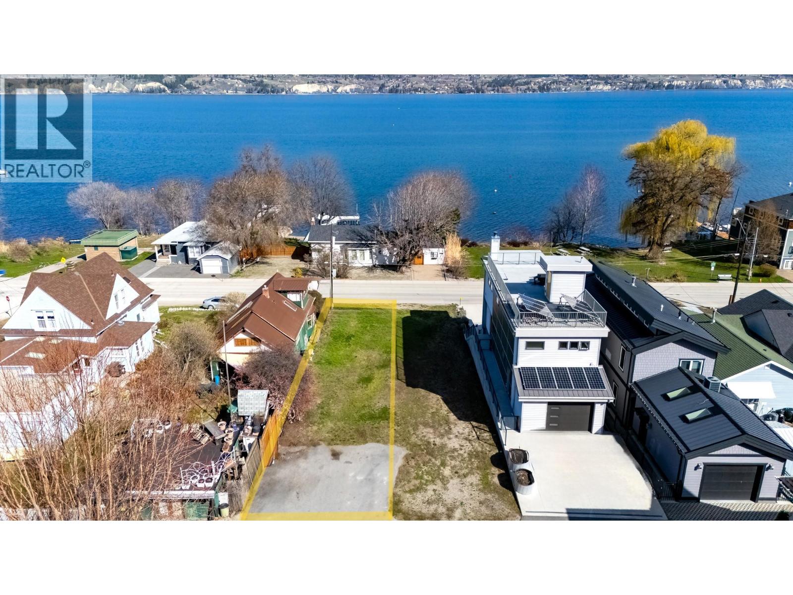 12210 Lakeshore Drive S, Summerland, British Columbia  V0H 1Z1 - Photo 2 - 10399423