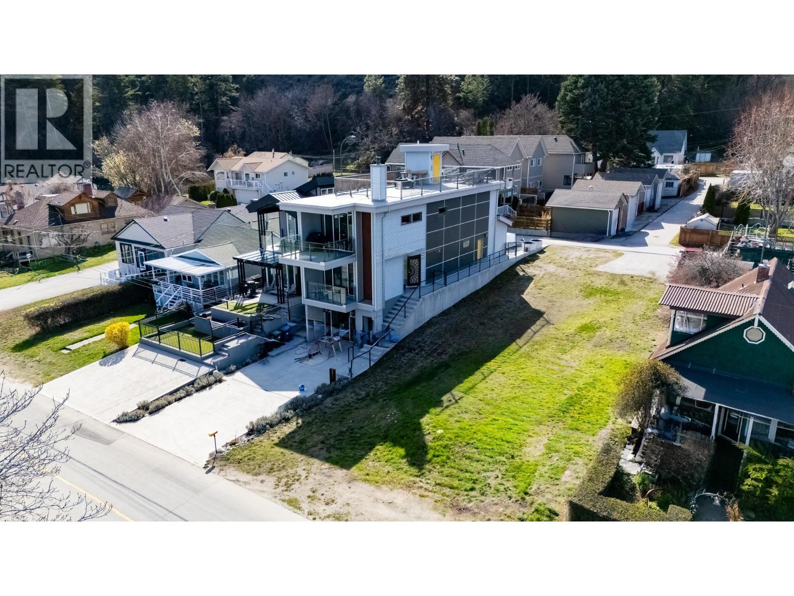 12210 Lakeshore Drive S, Summerland, British Columbia  V0H 1Z1 - Photo 6 - 10399423