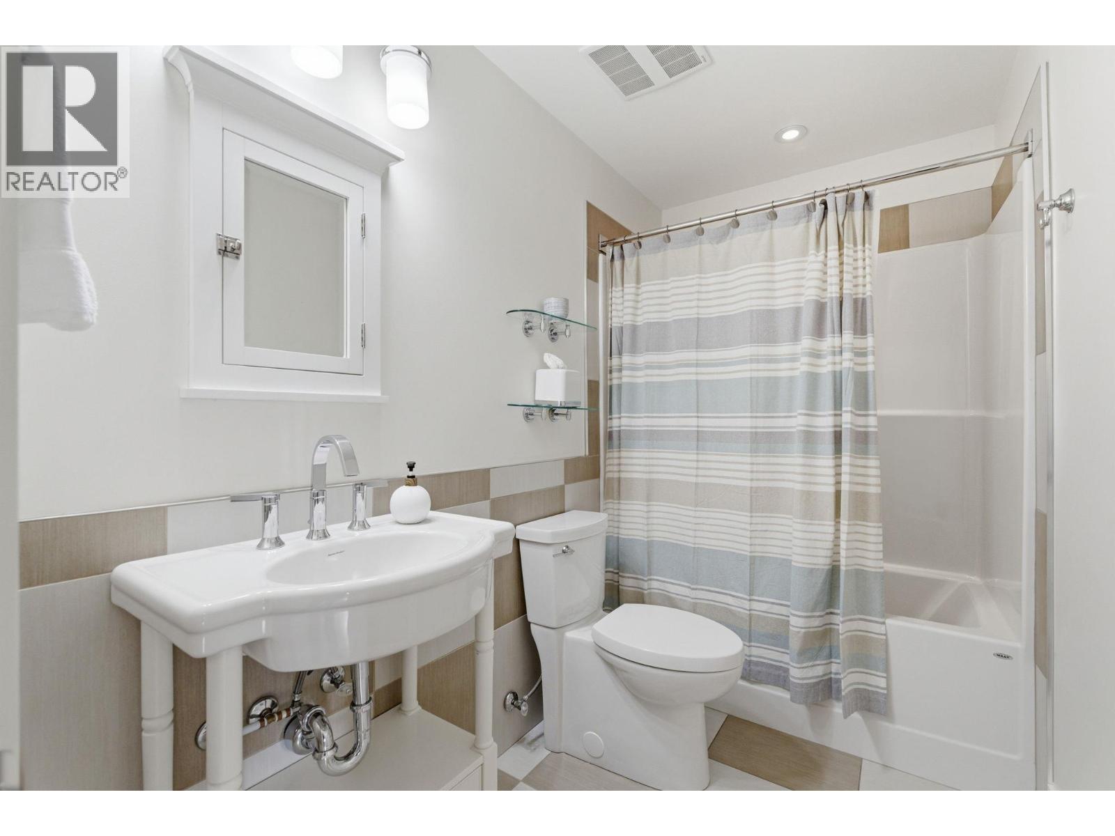3121 Thacker Drive Unit# 4 Lot# 4, West Kelowna, British Columbia  V1Z 1X6 - Photo 34 - 10399362