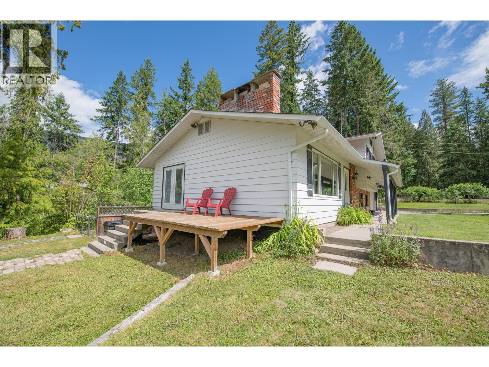 40 Rosoman Road, Enderby, British Columbia  V4Y 4K4 - Photo 10 - 10399439
