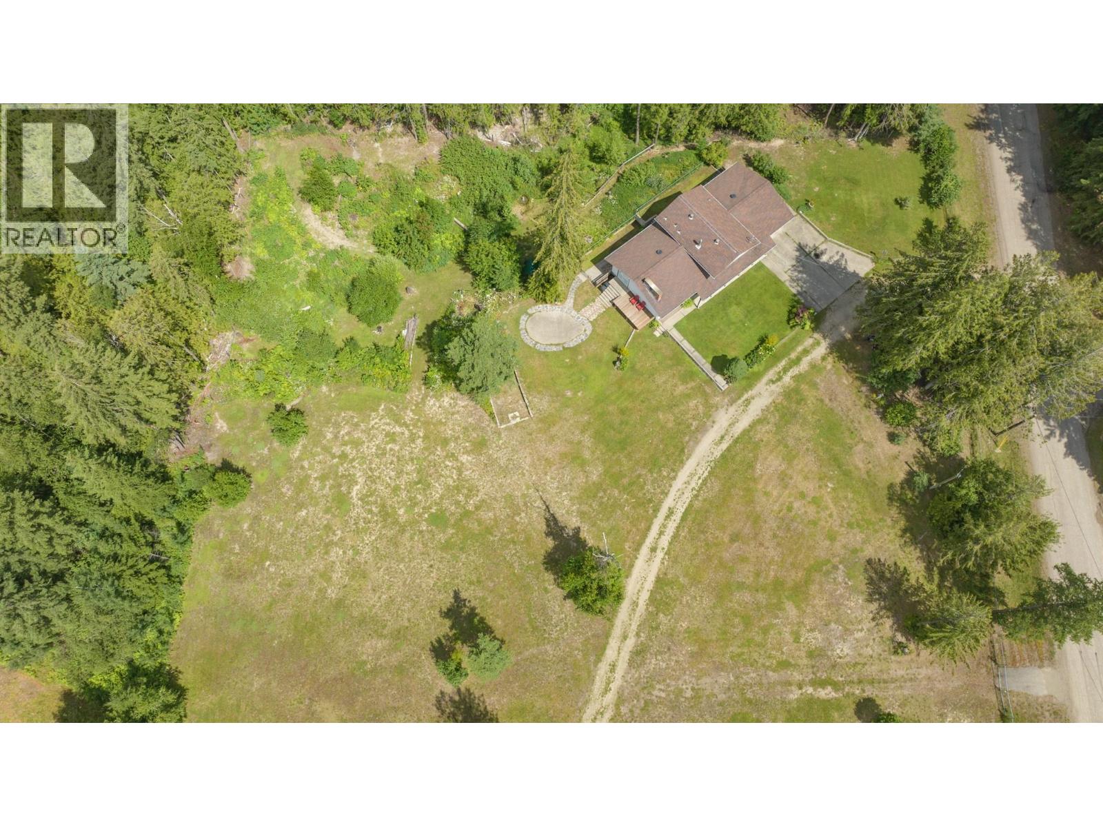 40 Rosoman Road, Enderby, British Columbia  V4Y 4K4 - Photo 17 - 10399439