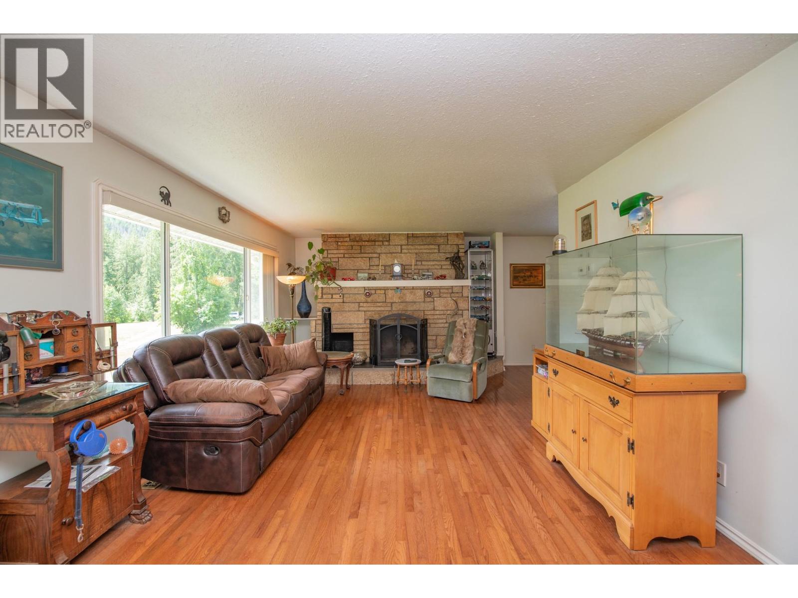 40 Rosoman Road, Enderby, British Columbia  V4Y 4K4 - Photo 21 - 10399439