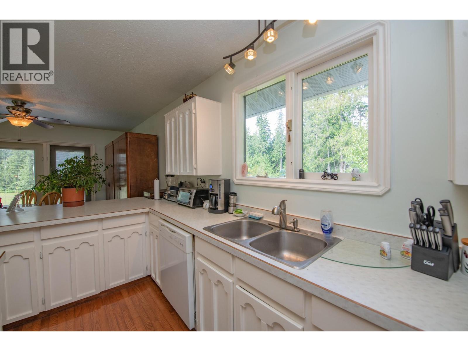 40 Rosoman Road, Enderby, British Columbia  V4Y 4K4 - Photo 33 - 10399439