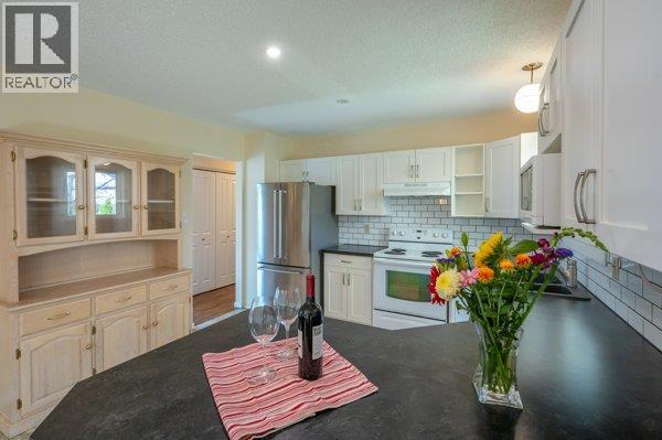 144 Mcgraw Court, Penticton, British Columbia  V2A 6Y6 - Photo 11 - 10399430