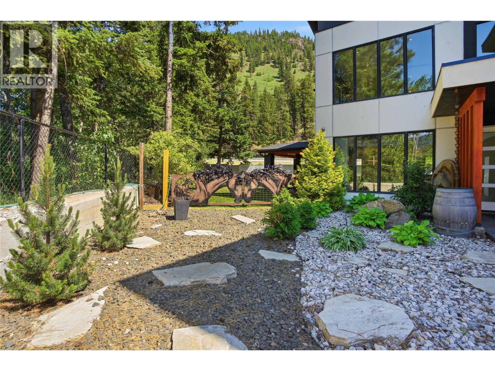1015 Paquette Road, Chase, British Columbia  V0E 1M1 - Photo 48 - 10399427